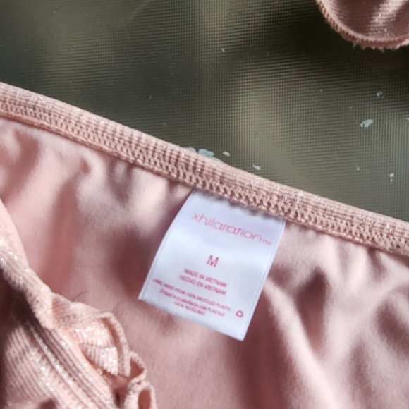 2 piece cutsie bikini! - Picture 4 of 4